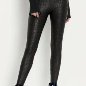 BNWT, BlackMilk A Lot of Croc HW Leggings, Size Medium